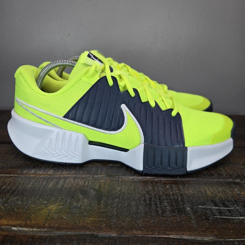 Nike Men's Neon Yellow and Black Athletic Shoes